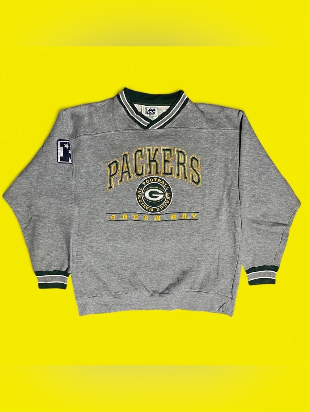 Vintage 90’s NFL Lee Sport Green Bay Packers Sweater